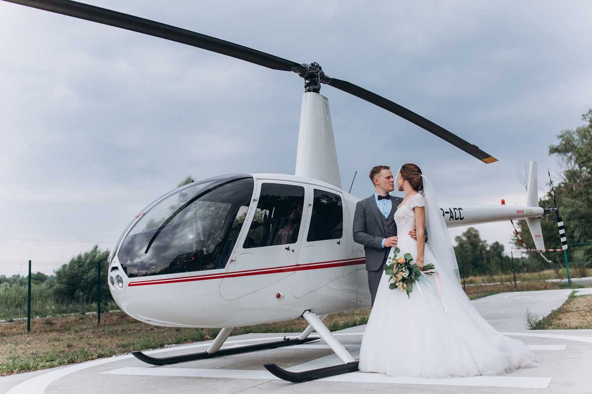 Helicopter charter, wedding transport, helicopter wedding